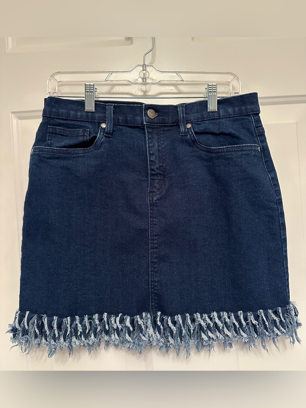 VENUS Dark Wash Denim Fringe Hem Skirt – Women's Size 12